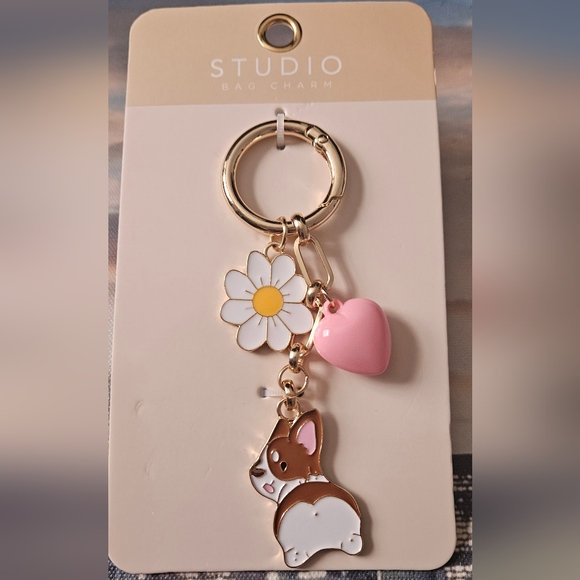 Studio Accessories - Studio Bag Charm with Corgi, Daisy & Pink Heart NIP